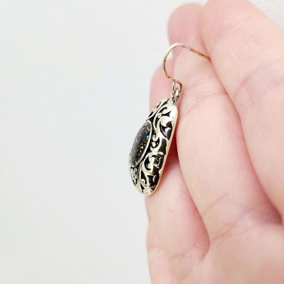 Brand New Fashion Black & Silver Earrings - Picture 3 of 9